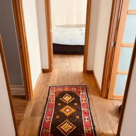 Cozy & Spacious Duplex With An Amazing Terrace Apartmán